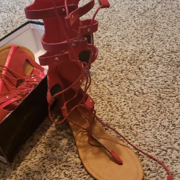 Sandals - Picture 2 of 2